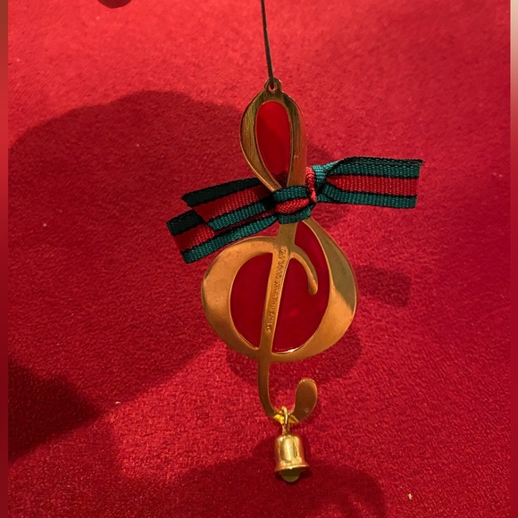 LIKE NEW rare Hallmark “Festive Treble Clef” handcrafted ornament - Picture 5 of 6